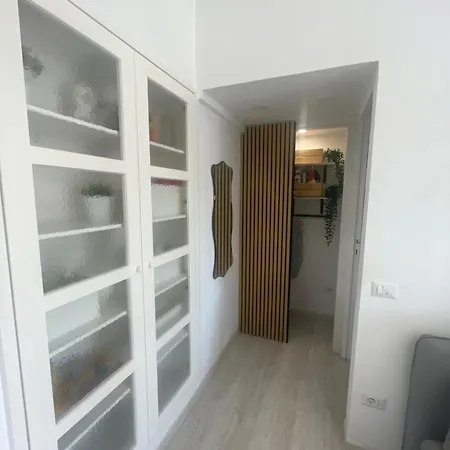 Colosseum Lindarella דירה רומא